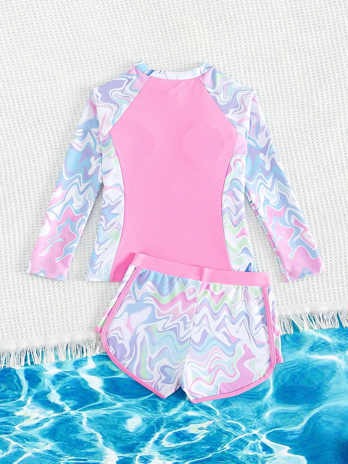 Trikini para niña preadolescente con cremallera frontal y diseño de rayas de olas