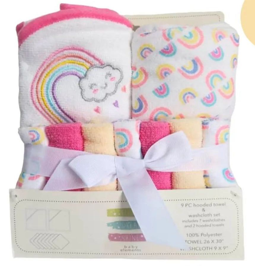 Set de 02 toalla de baño con capucha y 7 pañitos de Arcoiris