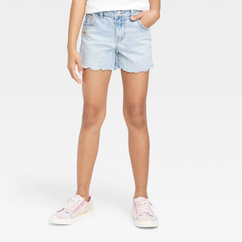 Short estilizado de niña jeans claro